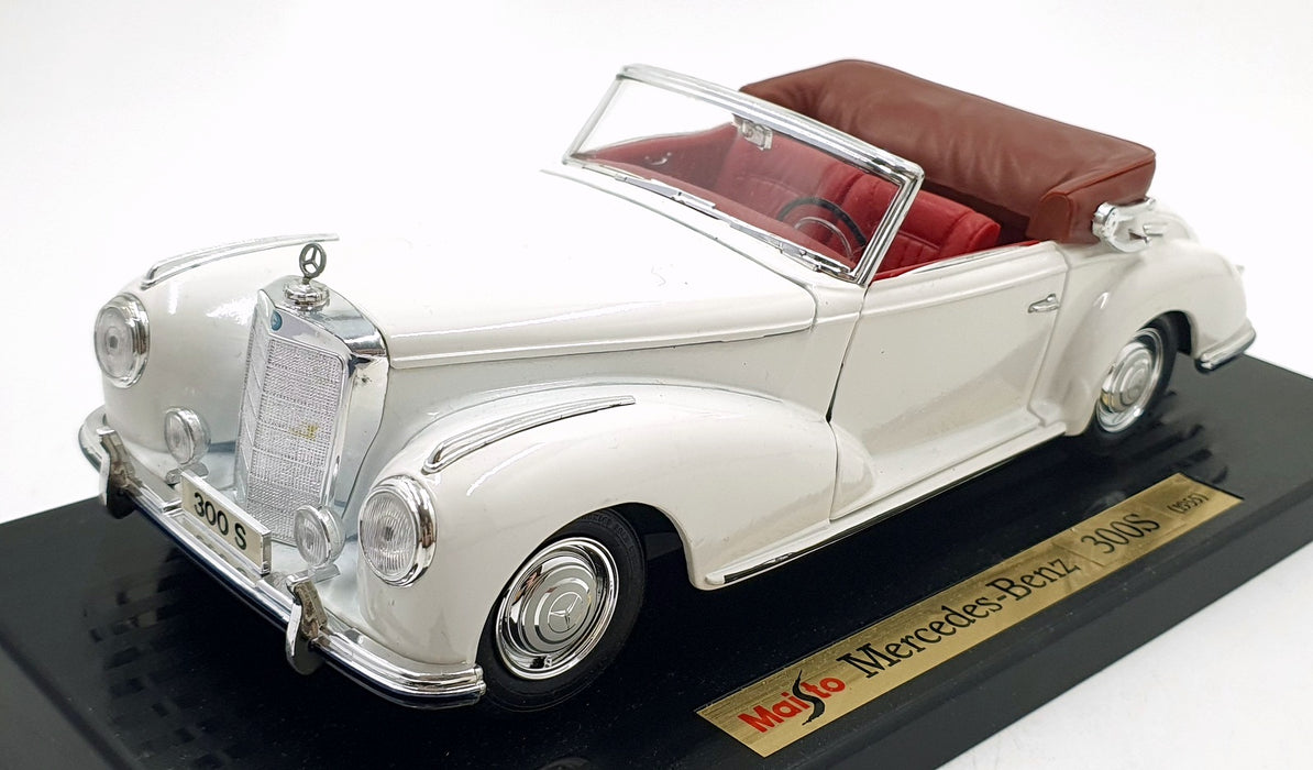 Maisto 1/18 Scale Diecast 31806 - Mercedes Benz 300S 1955 - White