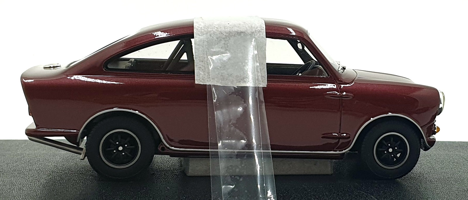 Cult 1/18 Scale Resin CML166-1 - Mini Broadspeed - Met. Red