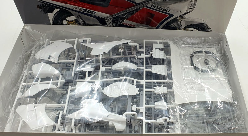 Hasegawa Kits 1/12 Scale 21753 - Suzuki RG500 Early Version 1985