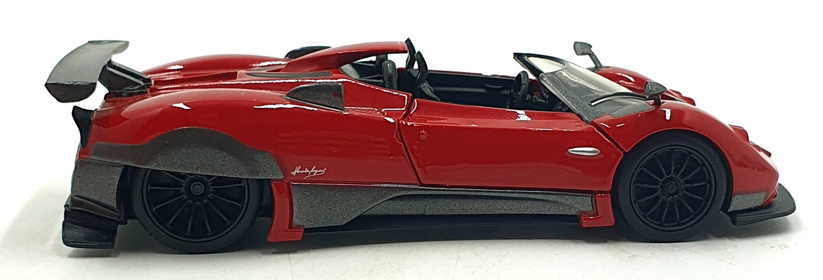 Tayumo 1/36 Scale Pull Back & Go 36120212 - Pagani Zonda HP Barchetta LHD - Red