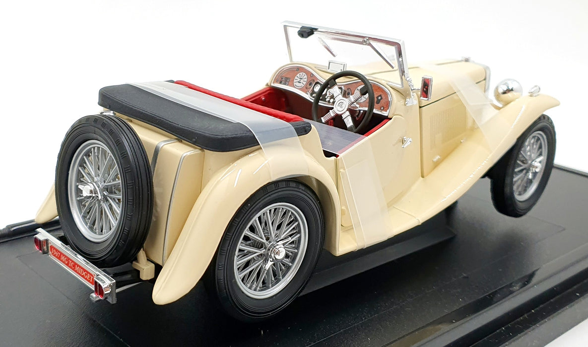 Road Signature 1/18 Scale Diecast 92468 - 1947 MG TC Midget - Cream