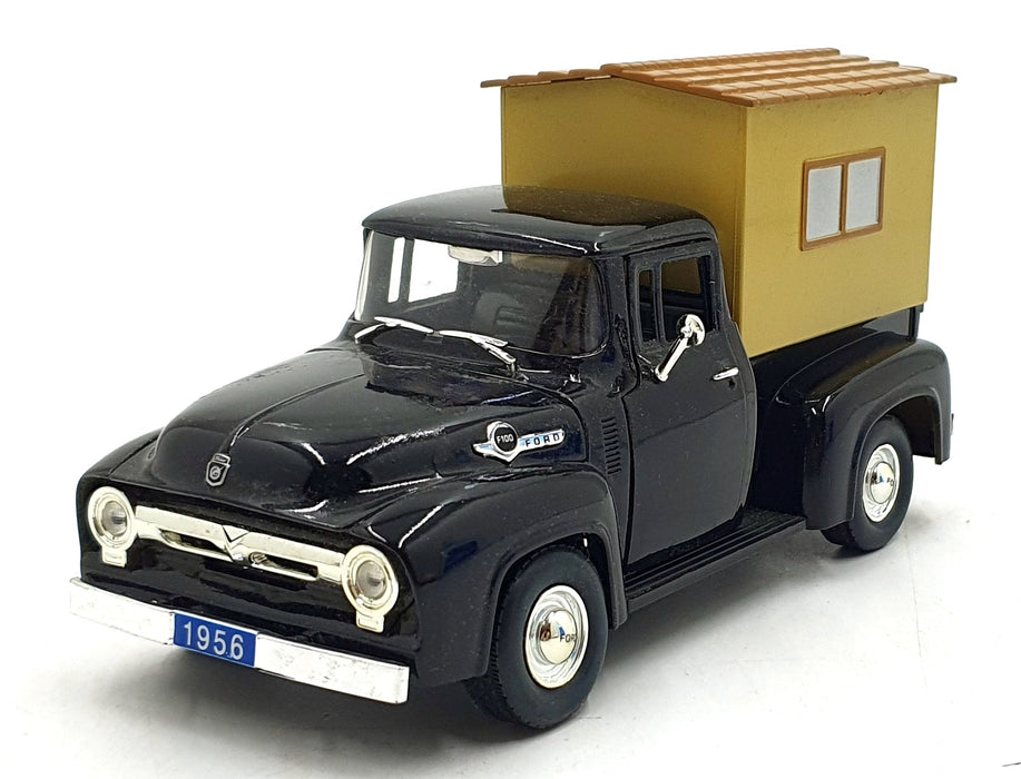 Signature 1/32 Scale VTY7 1953 Chevrolet Ice Cream Truck 1956 Ford Camper Truck
