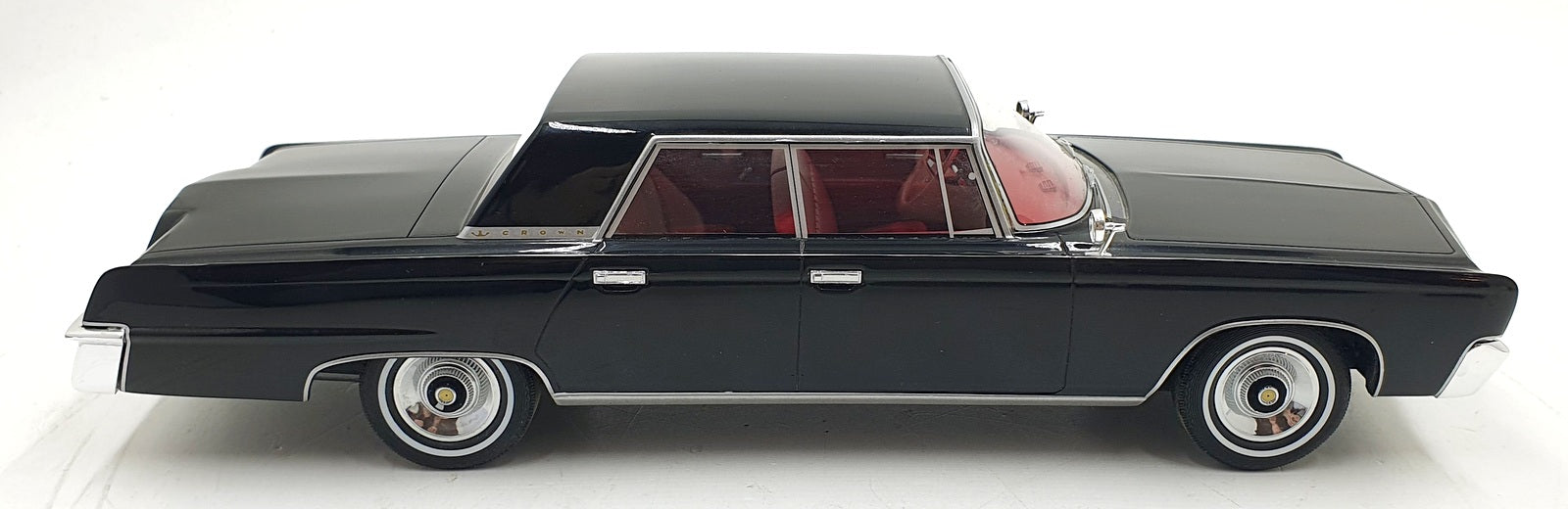 BOS Models 1/18 Scale Resin BOS180 - 1965 Imperial Crown - Black