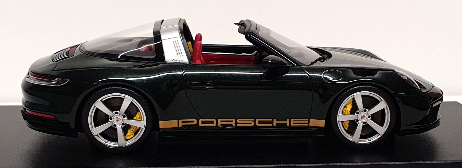 GT Spirit 1/18 Scale CLDC030 - Porsche 911 TARGA 4 - Dark Green