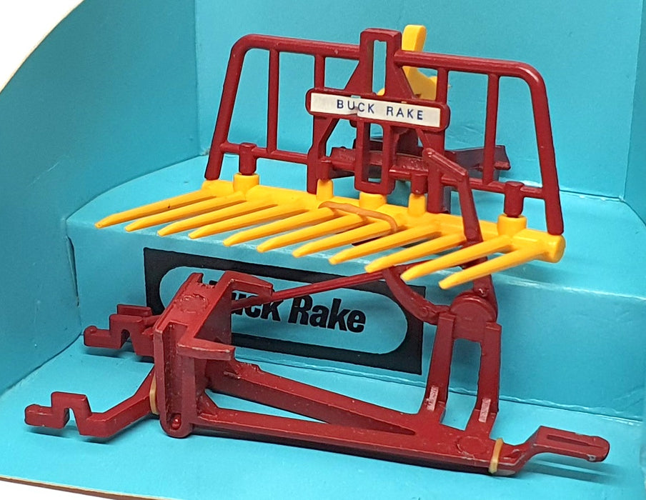 Britains Farm 1/32 Scale 9543 - Farm Implement Buck Rake - Brown/Yellow