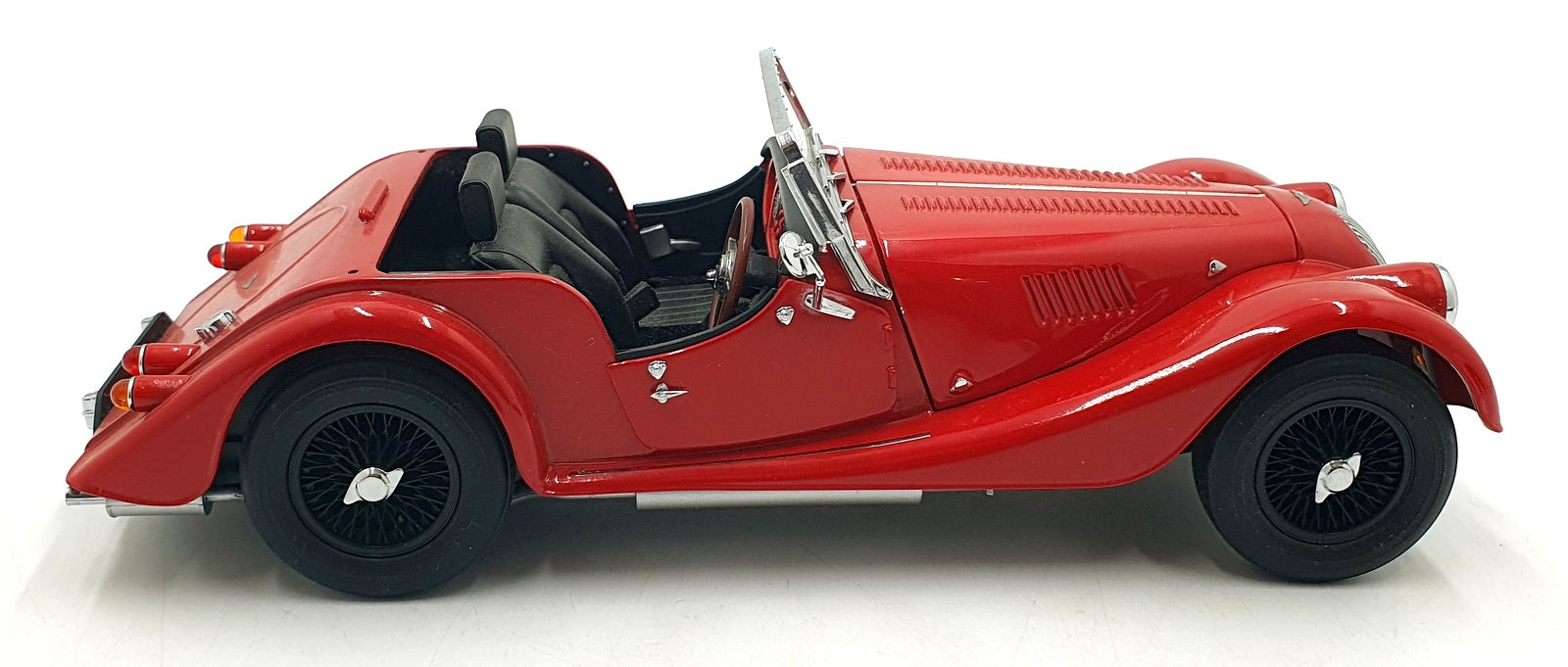 Kyosho 1/18 Scale Diecast DC23426L - Morgan 4/4 Sport - Red