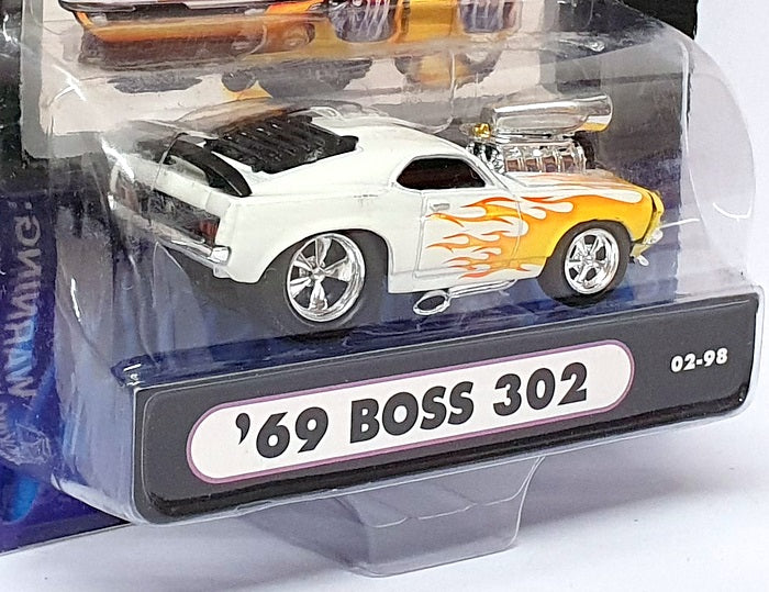 Muscle Machines 1/64 Scale 71161 02-98 - 1969 Ford Mustang Boss 302 White/Yellow