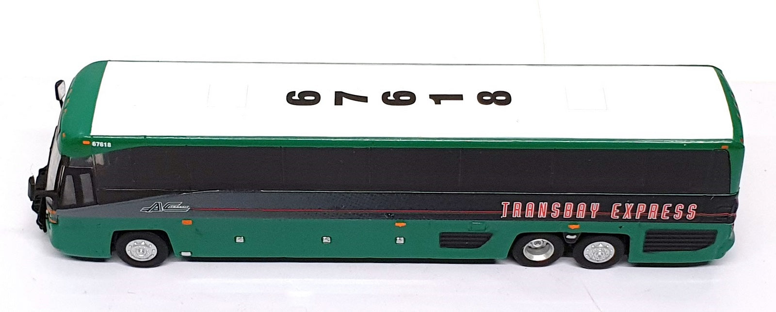 Iconic Replica 1/87 Scale 87-0099 MCI D45 CRT LE Coach Transbay Express - Green