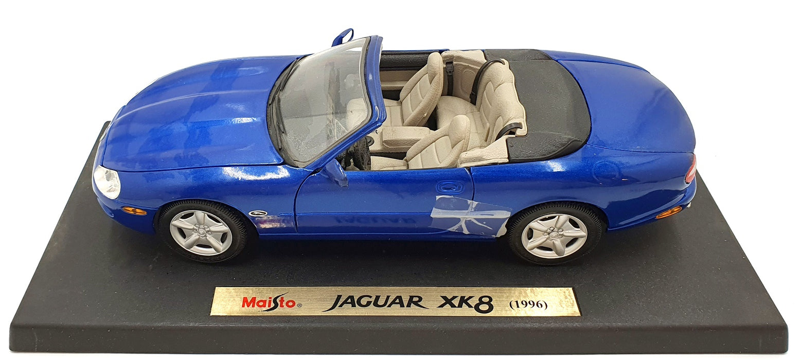 Maisto 1/18 Scale 31836 - 1996 Jaguar XK8 Convertible - Blue
