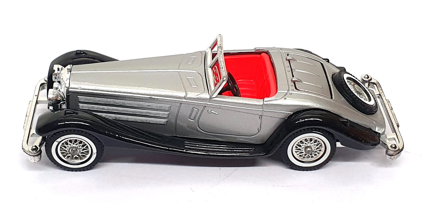 Matchbox 12cm Long Diecast Y-20 - 1937 Mercedes Benz 540K - Silver/Black