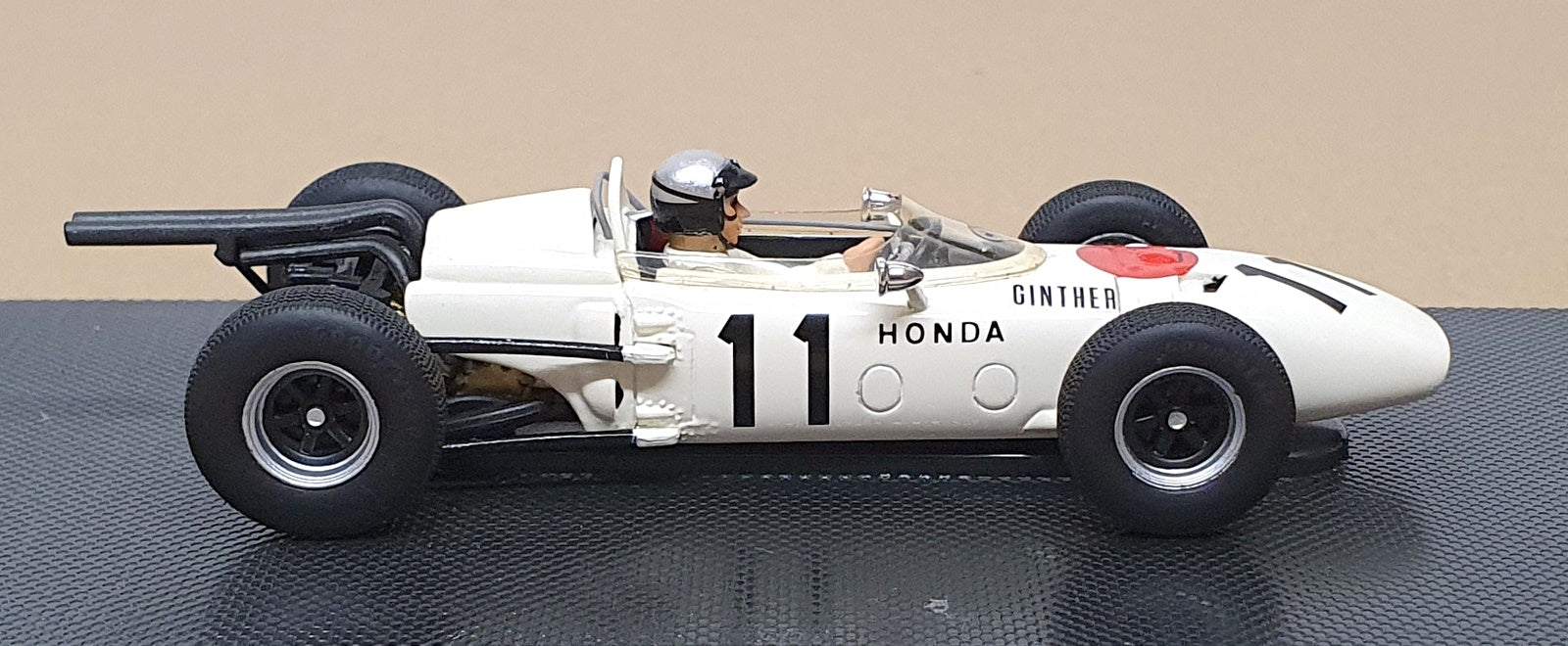 Ebbro 1/43 Scale Resin 44260 - F1 Honda RA272 #11 Mexico GP 1965