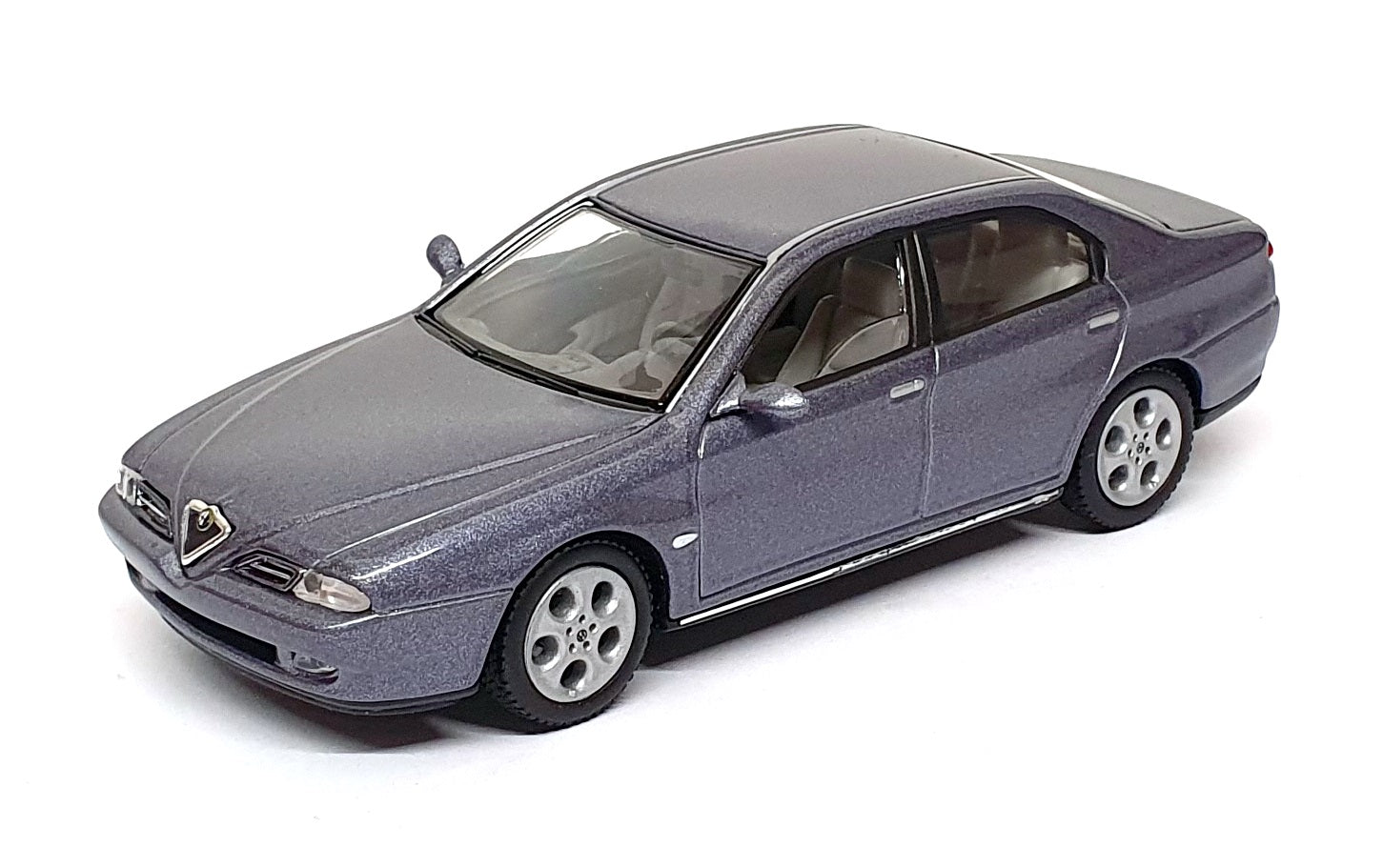 Solido 1/43 Scale Diecast 4651 - 1998 Alfa Romeo 166 - Met. Blueish Grey