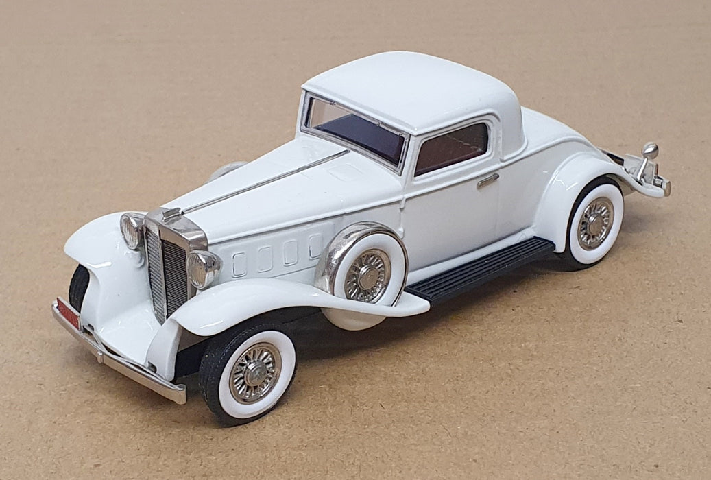 Brooklin Models 1/43 Scale BRK116 - 1931 Marmon Sixteen 2P. Coupe - Pale Cream