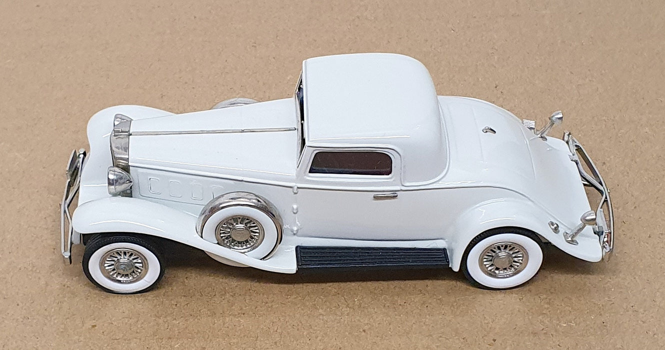 Brooklin Models 1/43 Scale BRK116 - 1931 Marmon Sixteen 2P. Coupe - Pale Cream