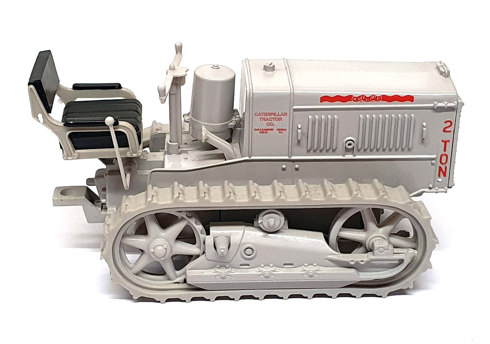 Norscot 1/16 Scale Diecast 55003 - Cat 2 Ton Tractor - Grey