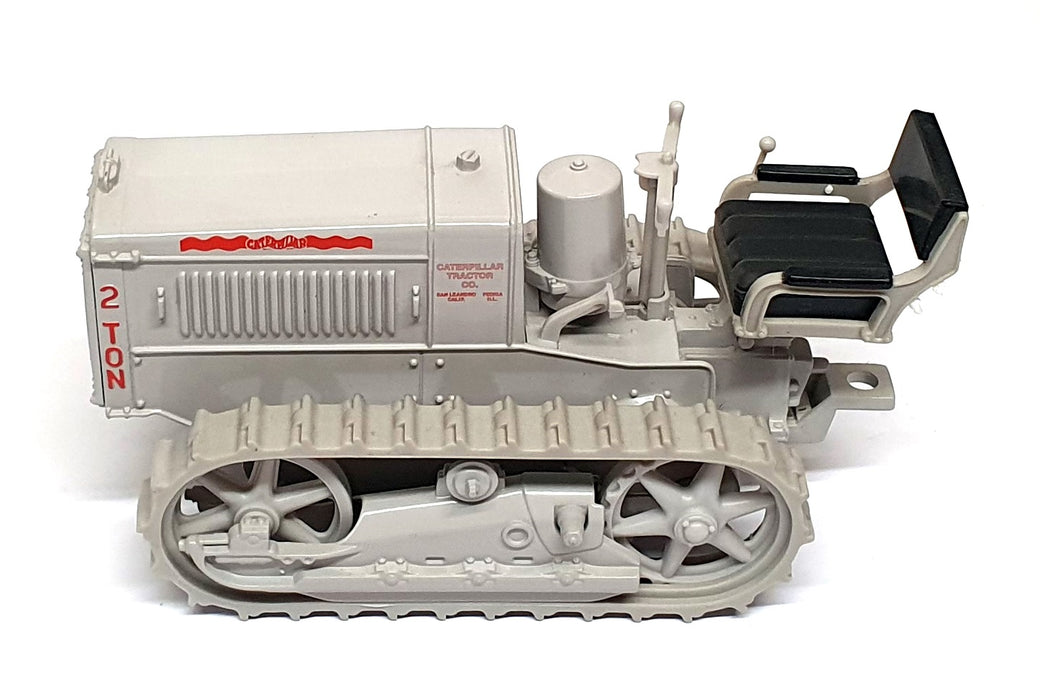 Norscot 1/16 Scale Diecast 55003 - Cat 2 Ton Tractor - Grey