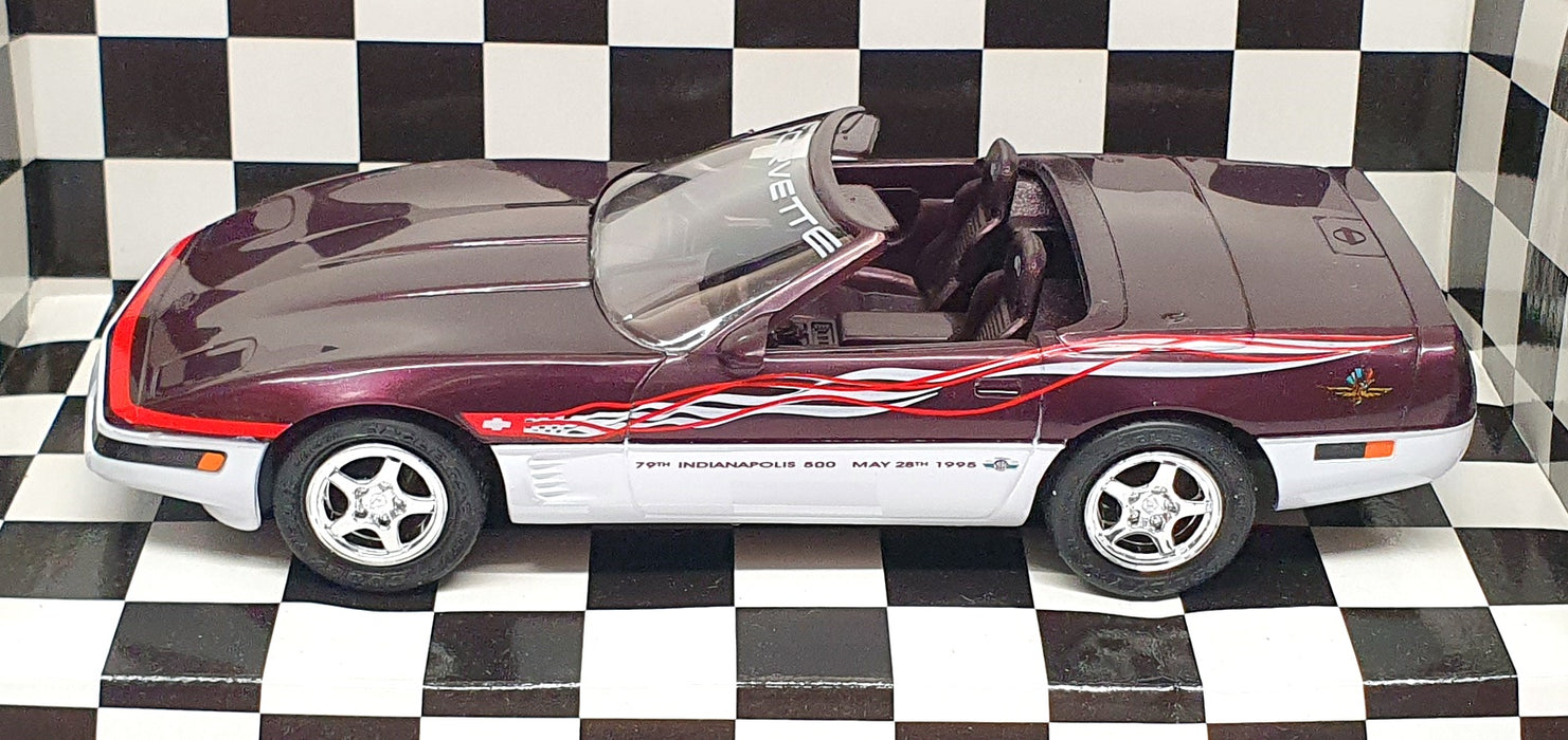 Ertl AMT 1/25 Scale 6975 - Chevrolet Corvette 79th Indianapolis 500 May 28 1995