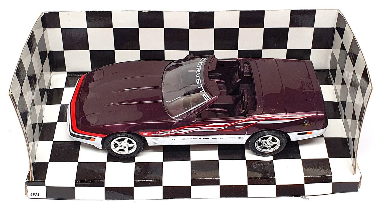 Ertl AMT 1/25 Scale 6975 - Chevrolet Corvette 79th Indianapolis 500 May 28 1995