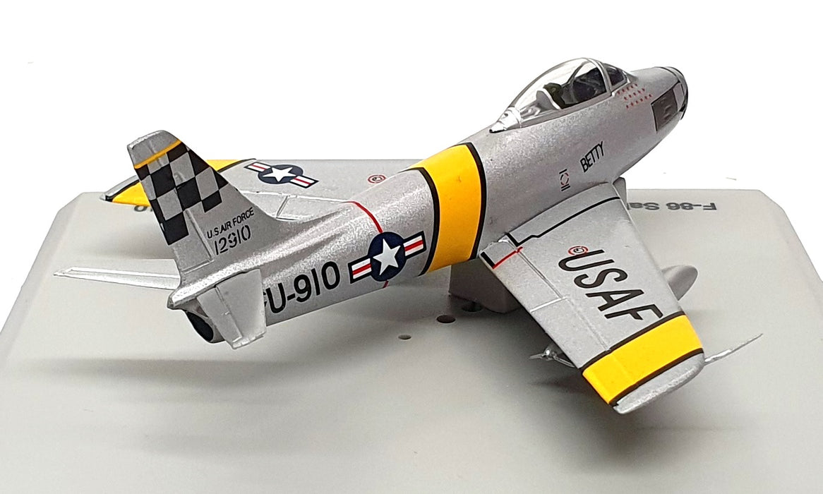 Armour 1/100 Scale 5110 - F-86 Sabre U.S. Air Force Beautious Bitch FU-910