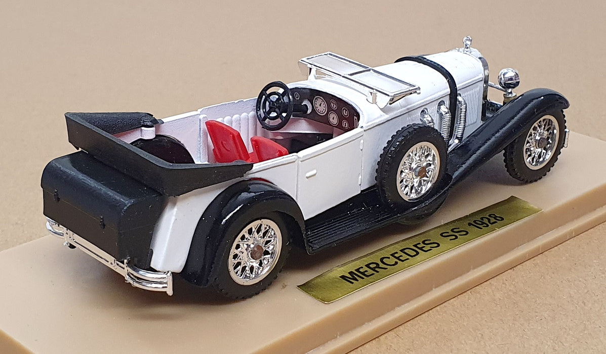 Solido 1/43 Scale Diecast 137 - 1928 Mercedes Benz SS Torpedo - White