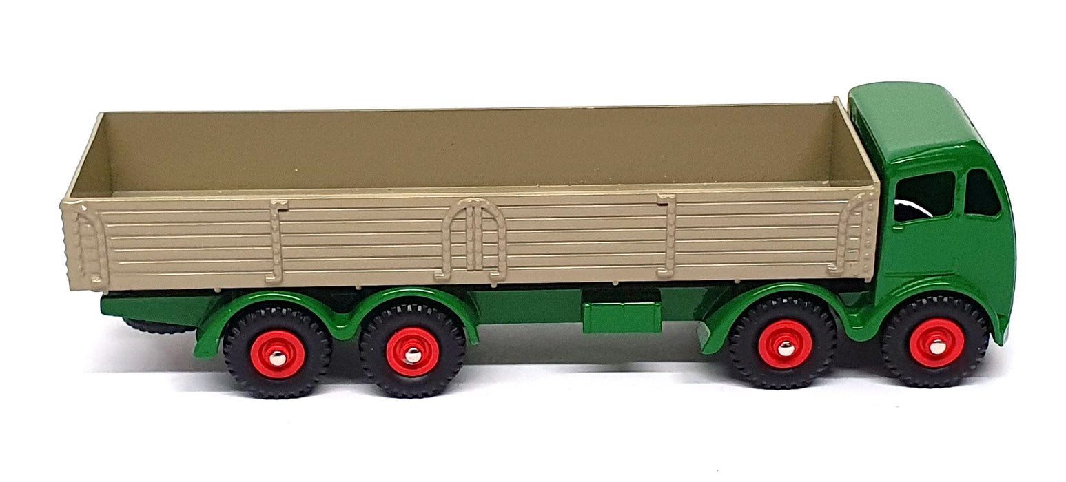 Atlas Editions Dinky Toys 901 - Foden Diesel 8-Wheel Wagon - Green/Grey