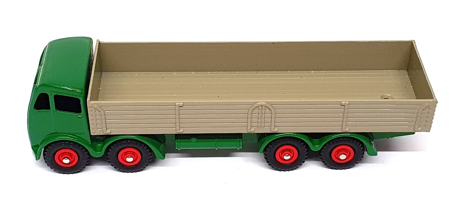 Atlas Editions Dinky Toys 901 - Foden Diesel 8-Wheel Wagon - Green/Grey