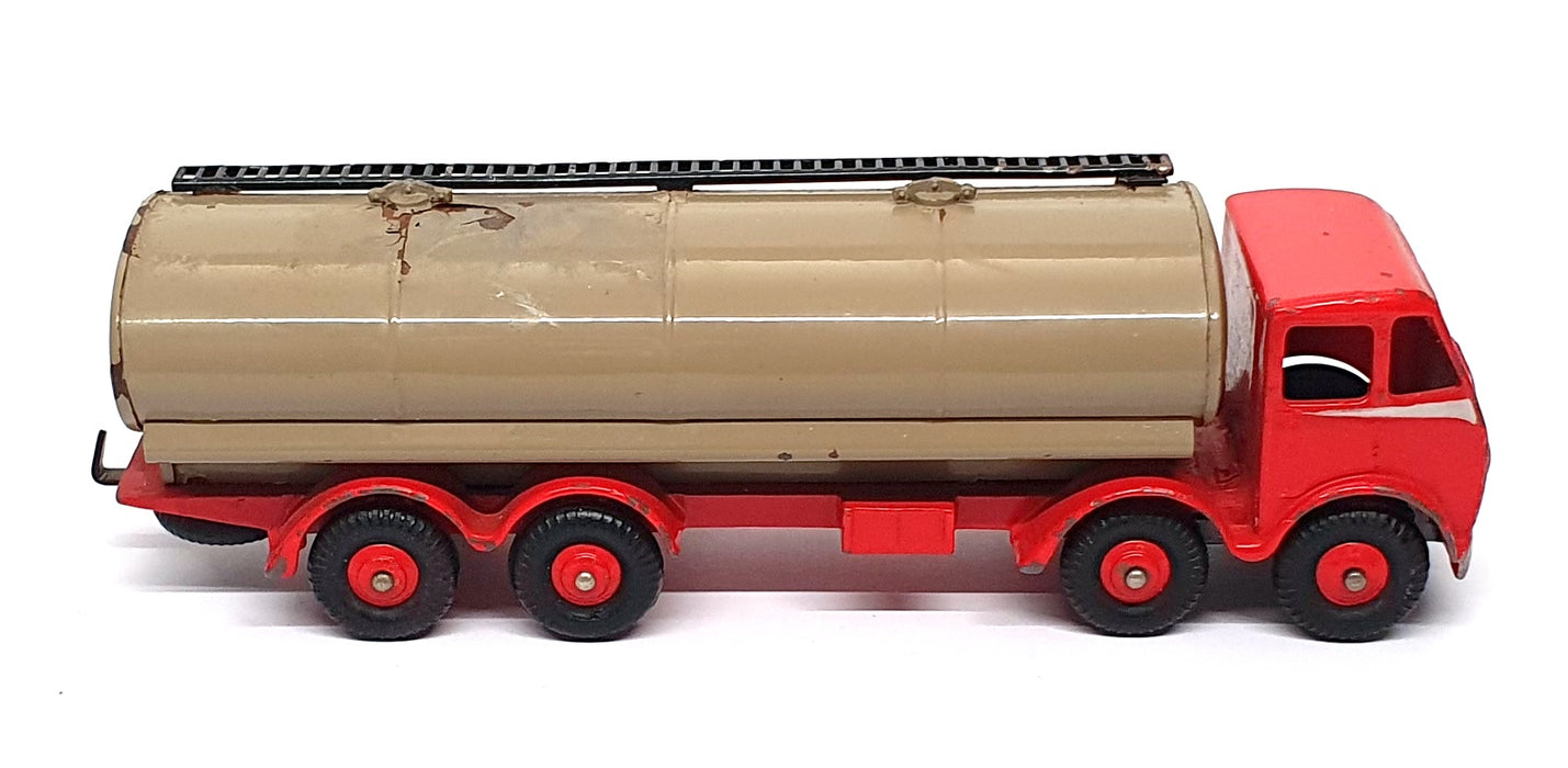 Dinky Toys 504 - Foden 14-Ton Tanker - Red/Fawn