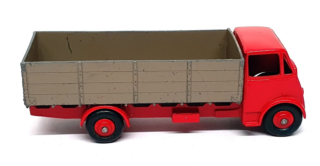 Dinky Toys 911 - Guy 4-Ton Lorry Truck - Red/Fawn