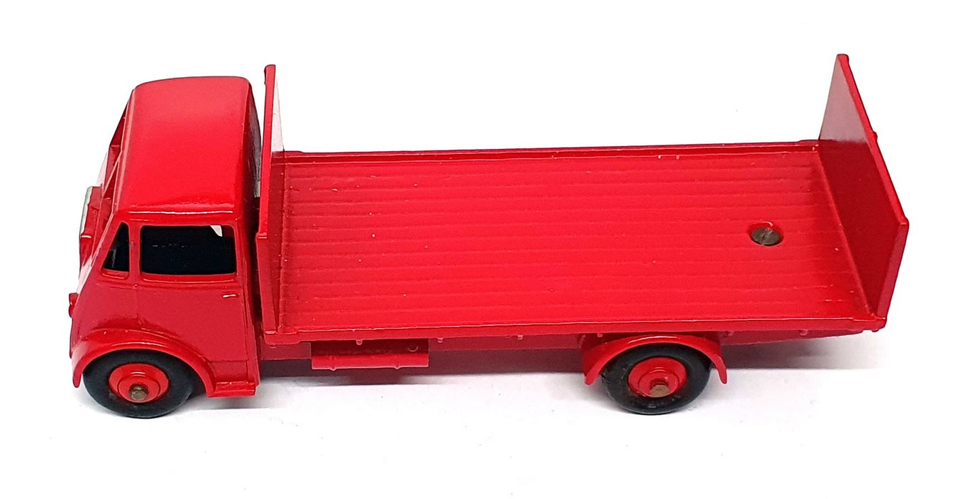 Dinky Supertoys DST04 - Guy Flat Truck With Tailboard - Red