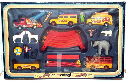 Corgi Diecast & Plastic Gift Set No. 48 - Pinder Jean Richard Circus Land Rover