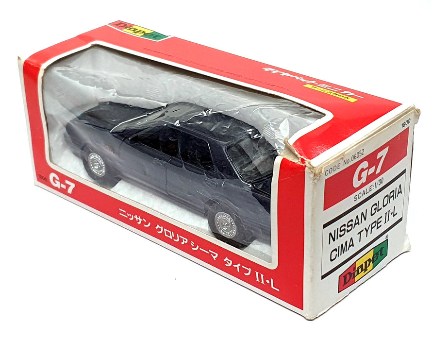 Diapet 1/30 Scale 06052 - Nissan Gloria Cima Type II.L - Met. Blue