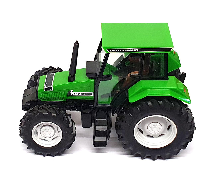 Britains 1/32 Scale 9496 - Deutz DX 4.57 Tractor - Green