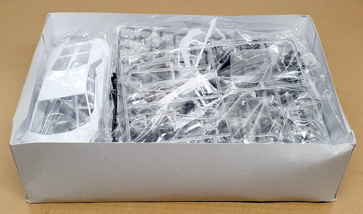 Aoshima 1/24 Scale Unbuilt Plastic Kit 058466 03 - Lamborghini Huracan