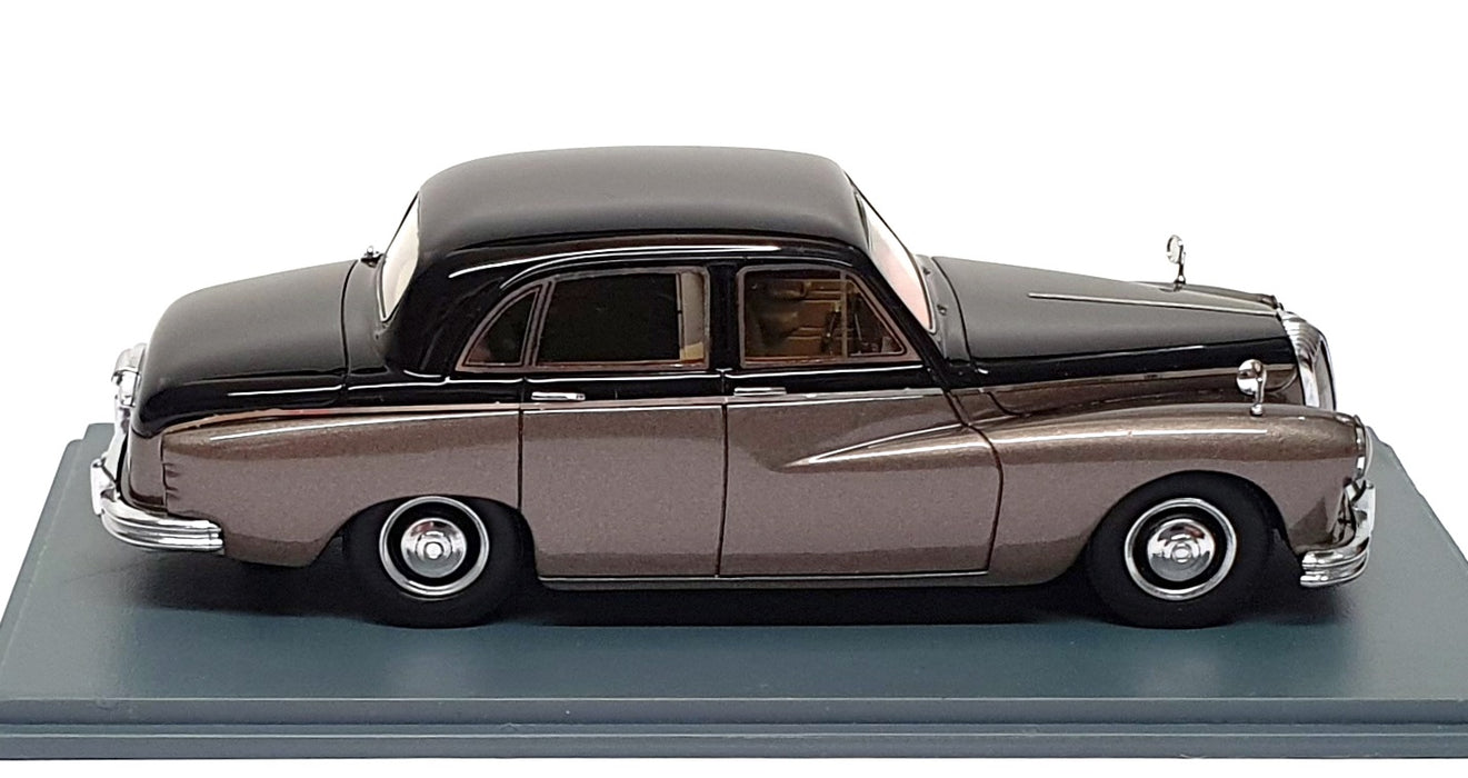Neo 1/43 Scale Resin 44275 - Daimler Majestic Major - Black/Met. Grey