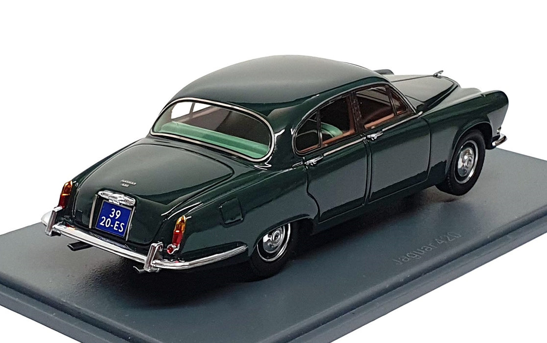 Neo Scale Models 1/43 Scale 43920 - Jaguar 420 - Green
