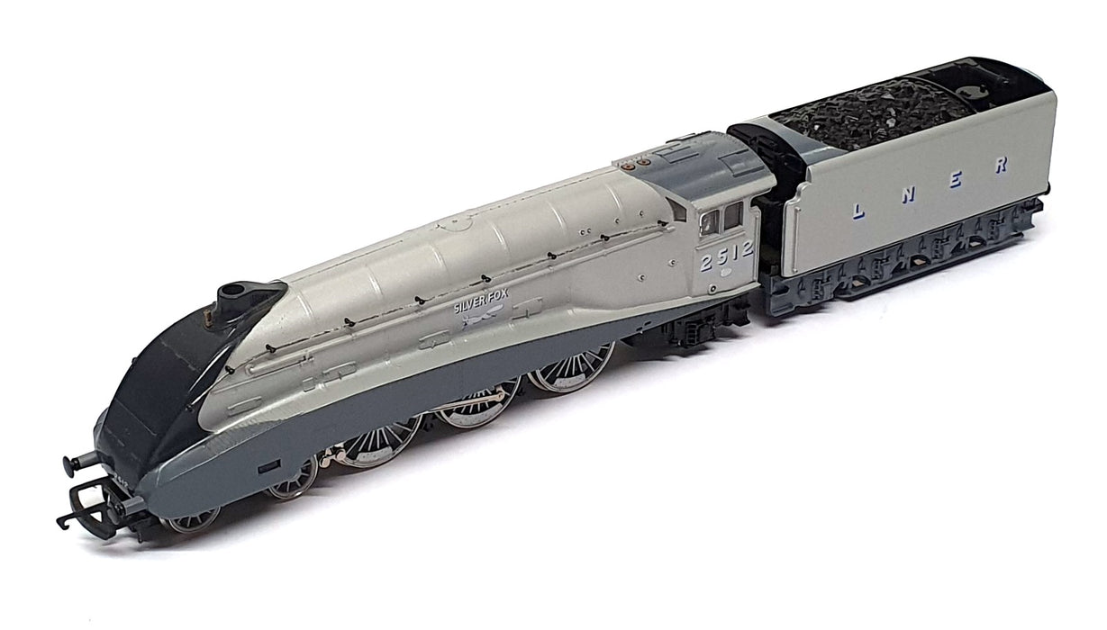 Hornby OO Gauge 1/76 Scale R.099 - LNER A4 Class Loco Silver Fox 2512