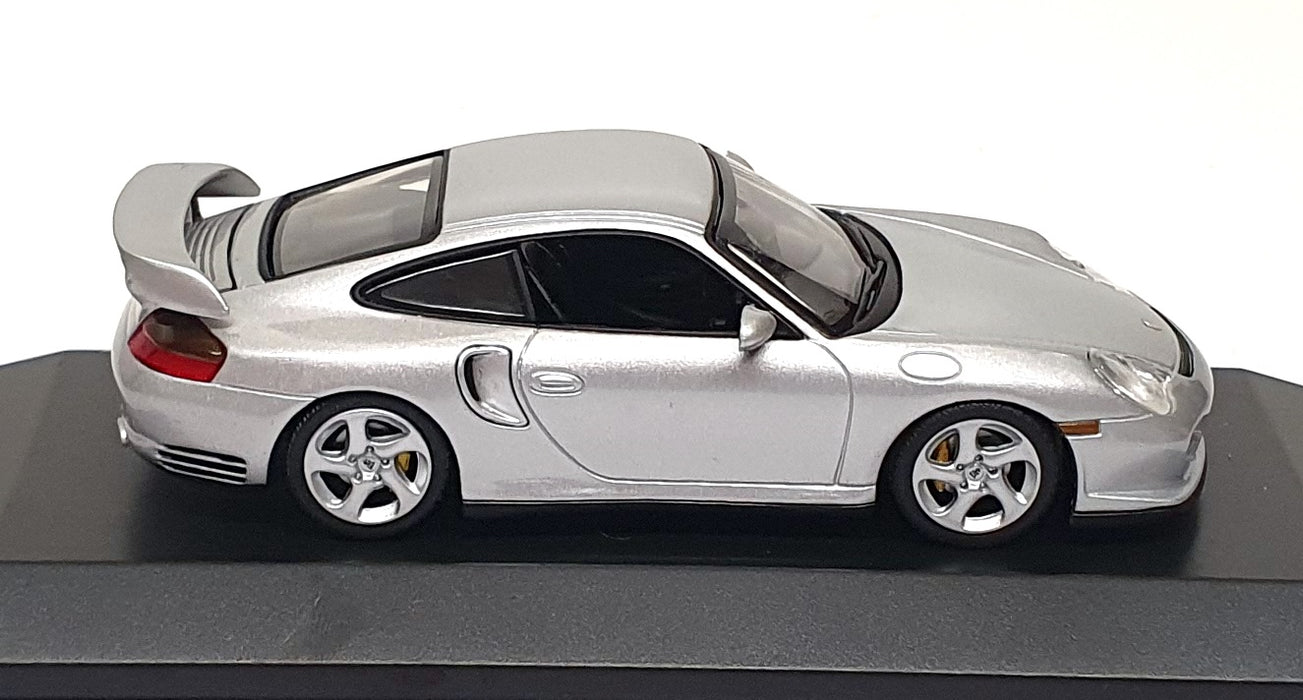 Minichamps 1/43 Scale WAP 020 073 11 - Porsche 911 GT2 - Silver