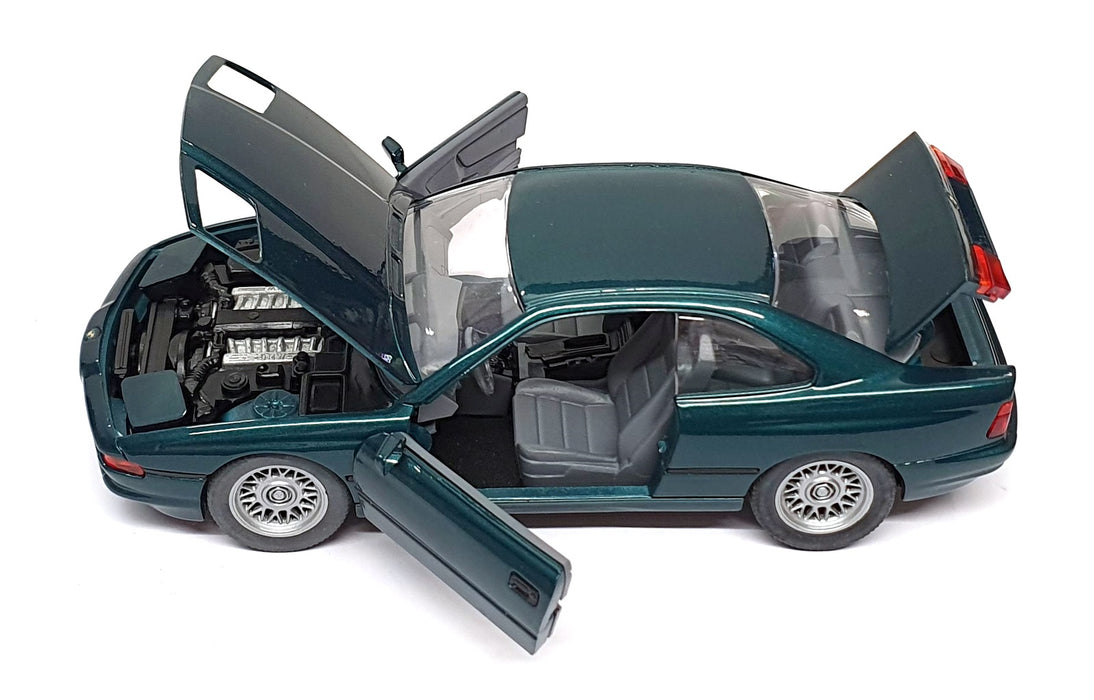 Schabak 1/24 Scale Diecast 1630 - BMW 850i - Met. Green