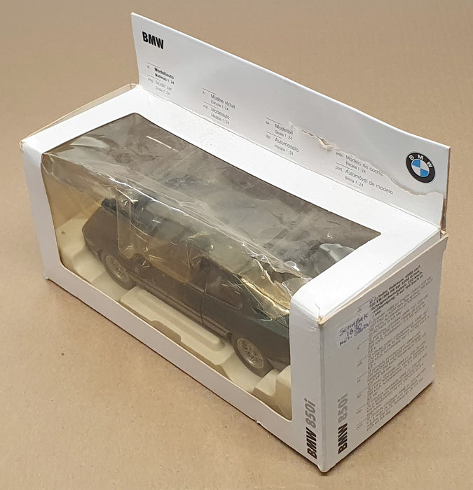 Schabak 1/24 Scale Diecast 1630 - BMW 850i - Met. Green