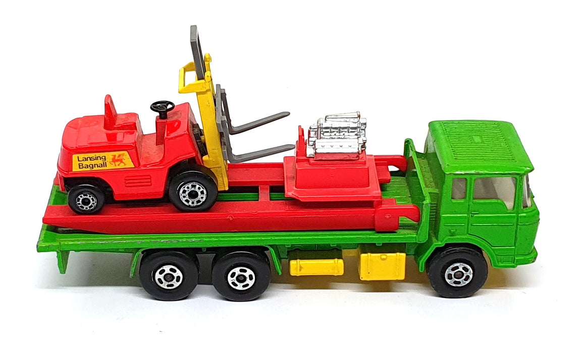 Matchbox 14cm Long Diecast K-13/20 - DAF Truck With Forklift, Ramp & Engine