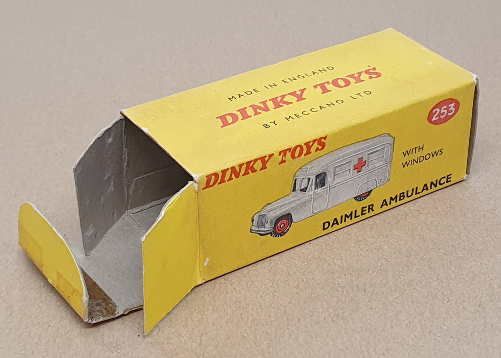 Dinky Toys 253 - Daimler Ambulance With Windows - White