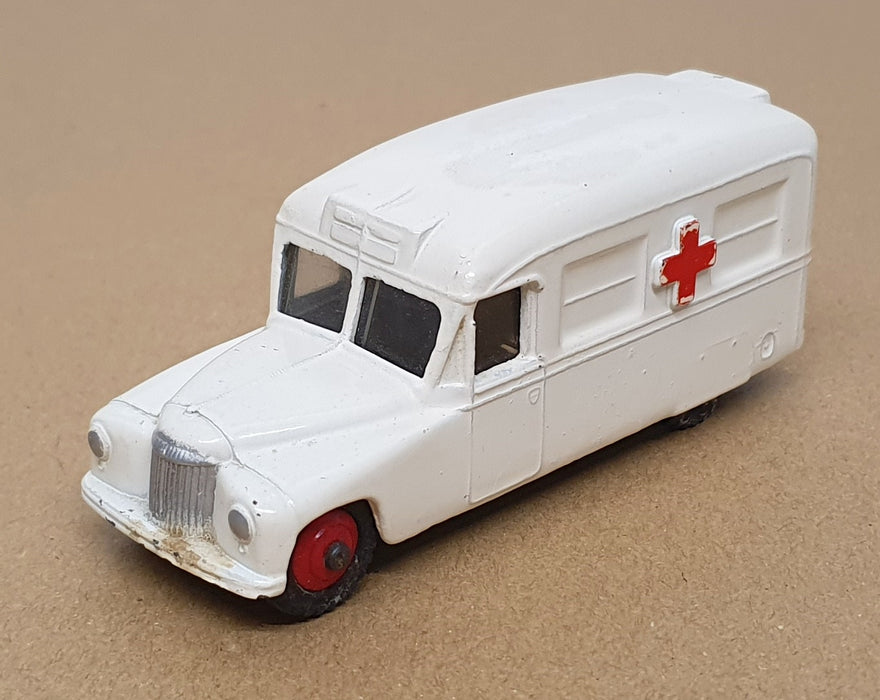 Dinky Toys 253 - Daimler Ambulance With Windows - White