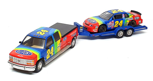 Action 1/24 Scale B249902077-5 - Nascar Chevrolet Crew Cab Trailer & Stock Car