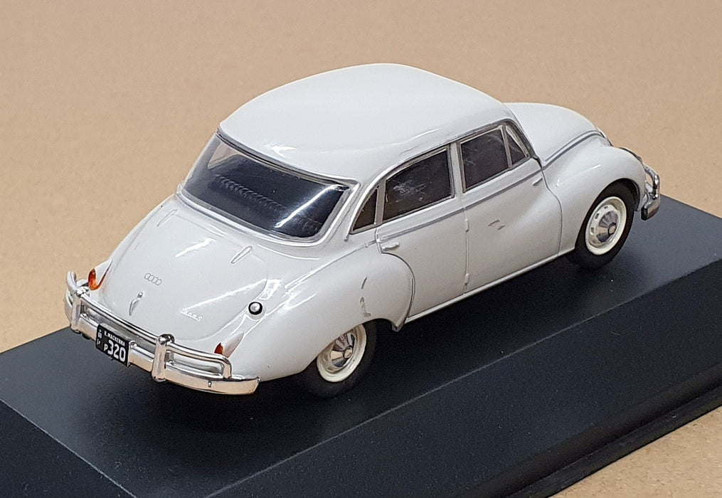 Altaya 1/43 Scale Diecast AU1960 - 1960 Auto Union 1000 S - Grey