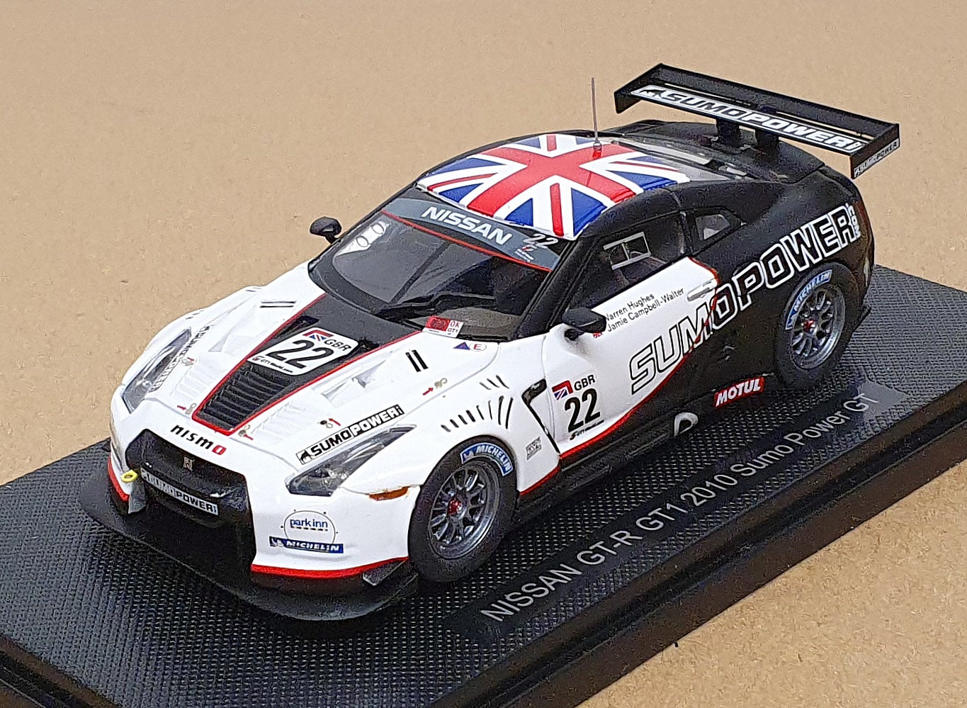 Ebbro 1/43 Scale 44382 - Nissan GT-R GT1 2010 Sumo Power GT 2010 #22