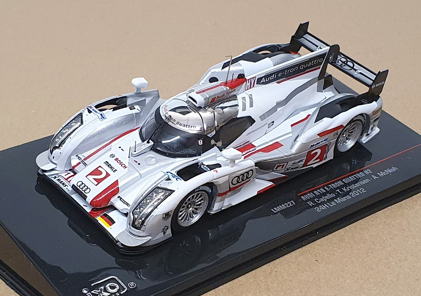 Ixo 1/43 Scale LMM227 - Audi R18 E-TRON Quattro #2 24h Le Mans 2012