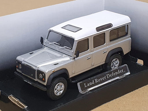 Cararama 1/43 Scale CARA100 - Land Rover Defender - Silver/White