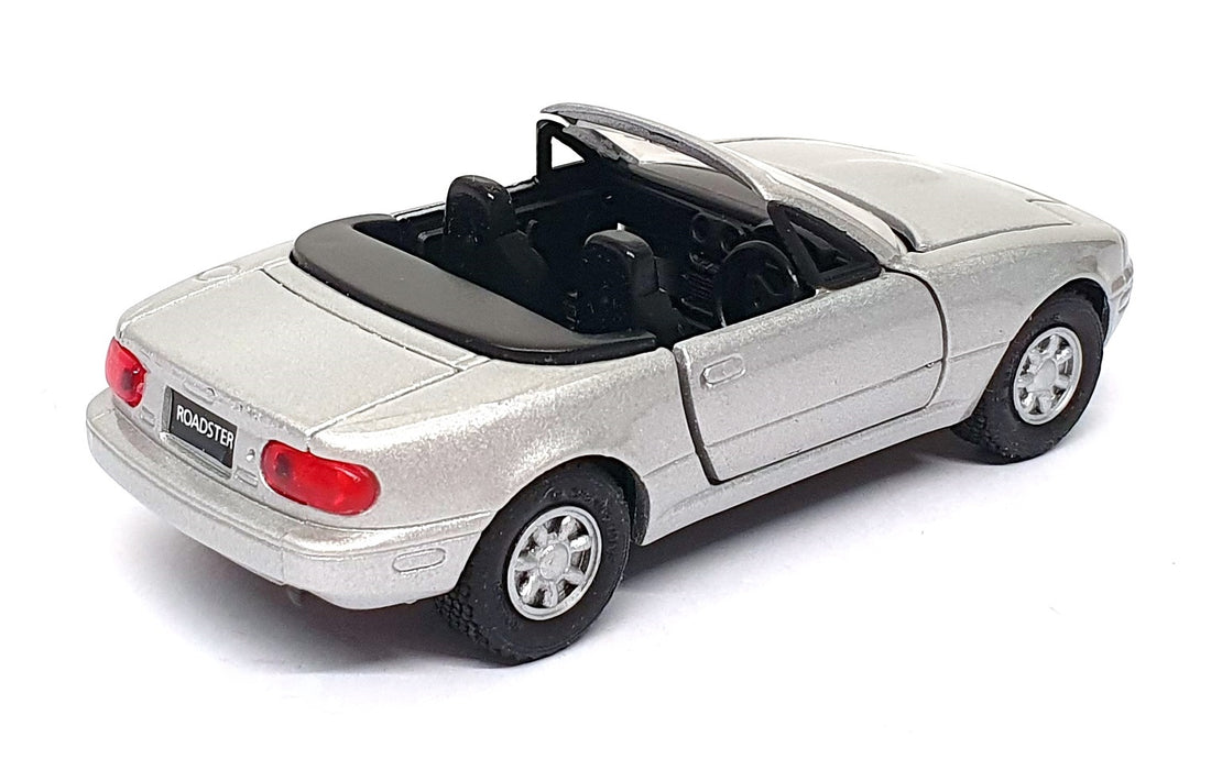 Diapet 1/40 Scale Diecast SV-14 - Mazda MX-5 Eunos Roadster - Silver