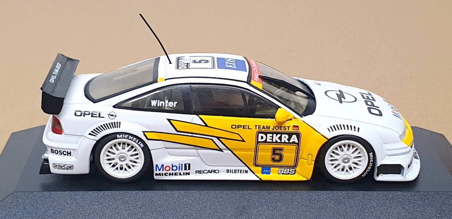Minichamps 1/43 Scale 430 944105 - Opel Calibra V6 4x4 DTM '94 M. Rauter