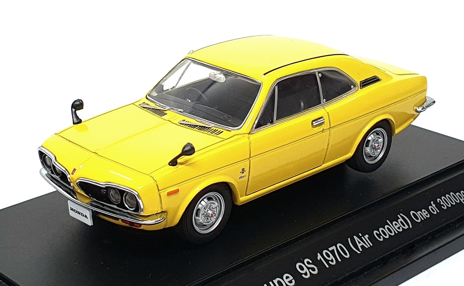 Ebbro 1/43 Scale 415 - 1970 Honda Coupe 9S (Air Cooled) - Yellow